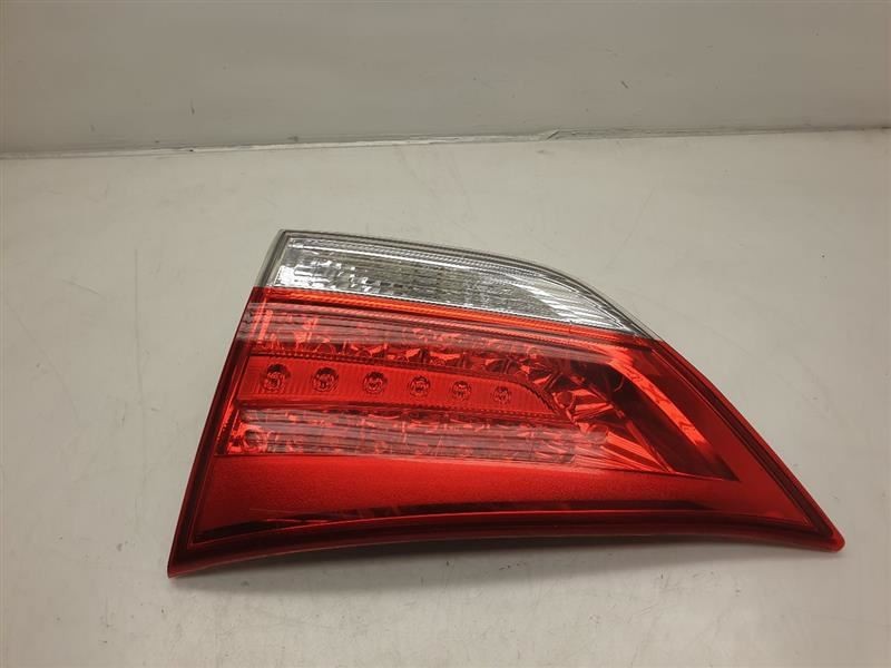 11-14 TOYOTA SIENNA PASSENGER SIDE REAR RIGHT TAIL LIGHT ASSEMBLY