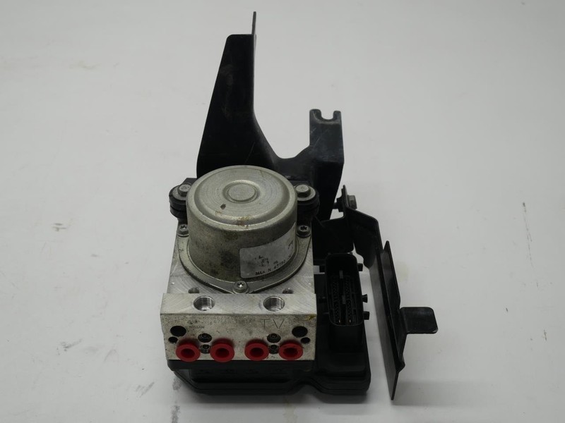 2011-2015 Nissan Juke Brake Pump ABS Anti Lock Brake Module OEM