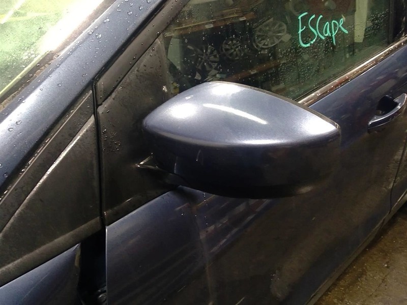 Driver Side View Mirror Painted Cap Non-heated Fits 17-19 ESCAPE 1724428