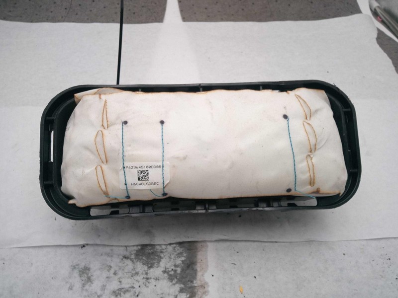 2015 Buick Enclave Right Instrument Panel Air Bag Black 388658 Used 161K Miles