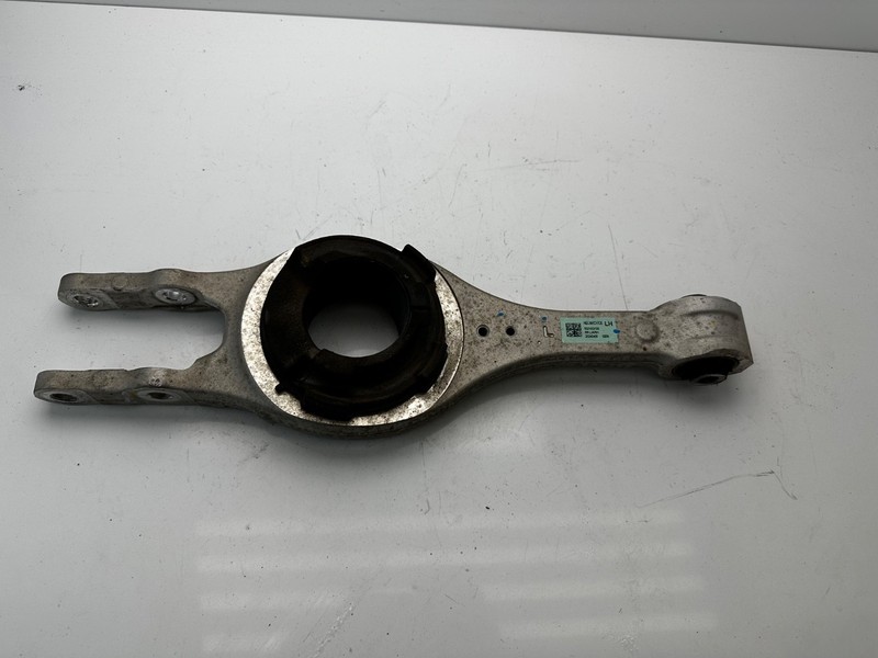 2022-2024 HYUNDAI IONIQ 5REAR LEFT SIDE LOWER CONTROL ARM SPRING PERCH OEM
