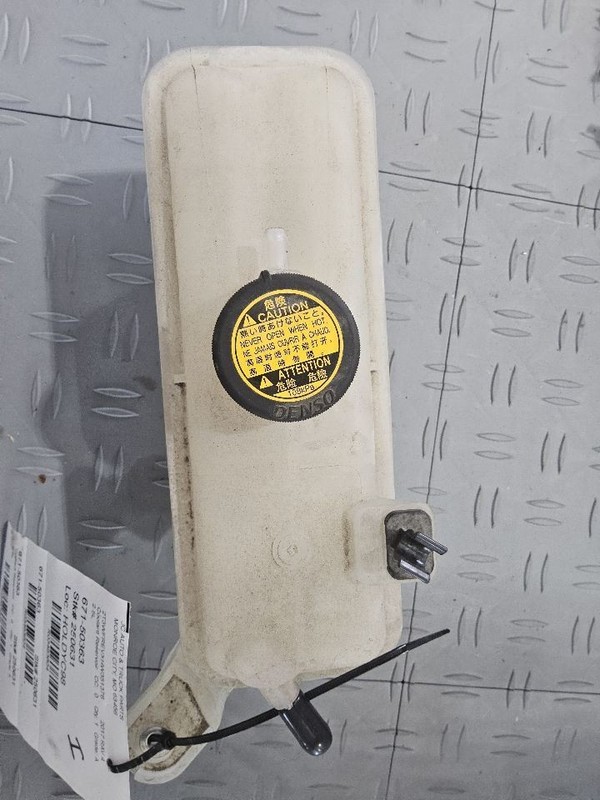 Coolant Reservoir Fits 06-18 RAV4 3483804