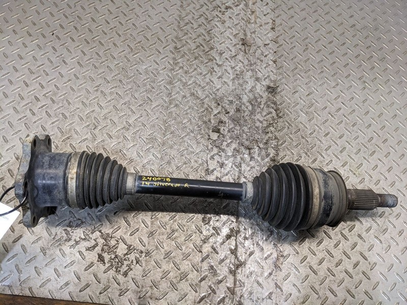 Axle Shaft Front Axle Fits 15-20 ESCALADE 1181797
