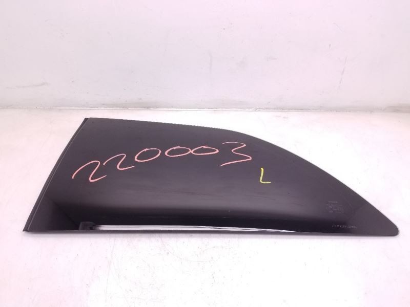 06-11 TOYOTA YARIS DRIVER SIDE QUARTER GLASS