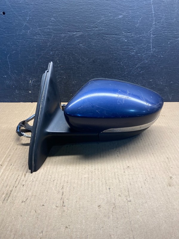 2011 to 2016 Volkswagen Jetta Sedan Left Driver View Door Mirror Oem AE6354 DW