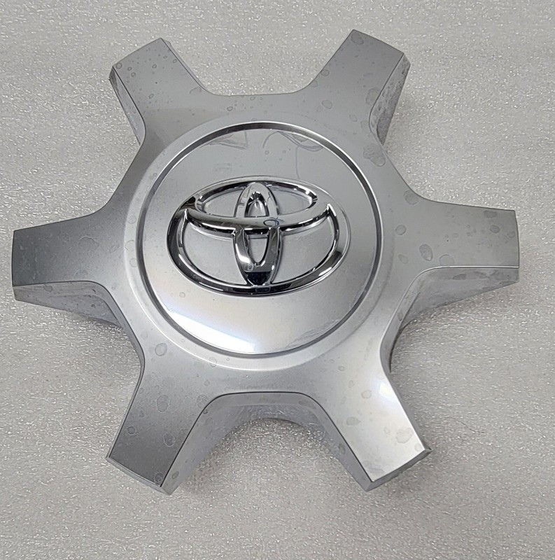 2020-2023 Toyota Tacoma OEM Polished Center Cap 75260 4260B04100