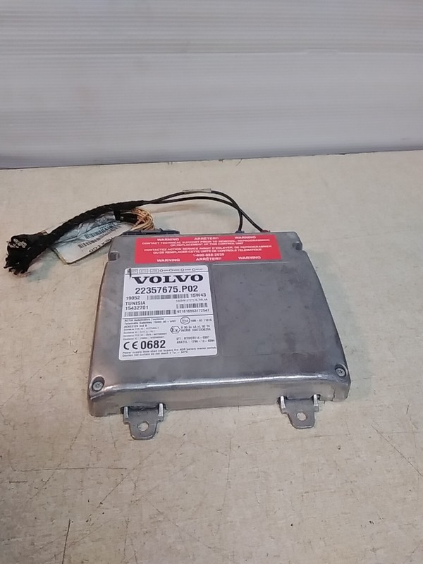 Volvo VNL Actia22357675-P02 Telematic Module Gateway TGW2 3G + WIFI AC922126