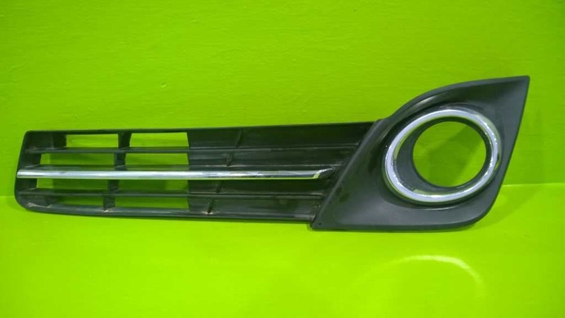 12 13 14 TOYOTA CAMRY SE V6 3.5L AT LEFT FOG LIGHT BEZEL GRILLE END 2574-126