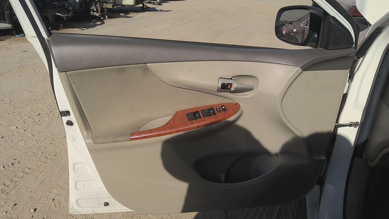 Front Door Trim Panel TOYOTA COROLLA Left 10 09 11 12 13