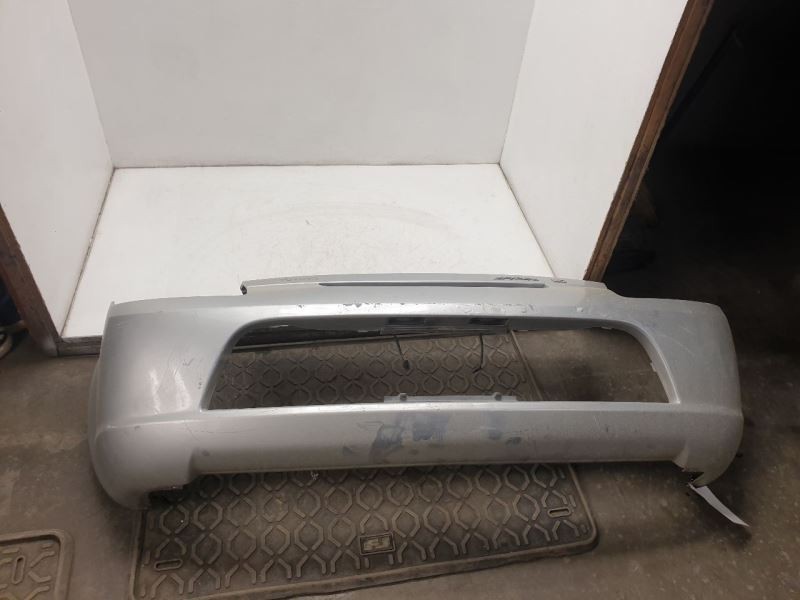 00 01 02 TOYOTA MR2 REAR BUMPER ASSEMBLY SLV-1D0 SCRATCHES