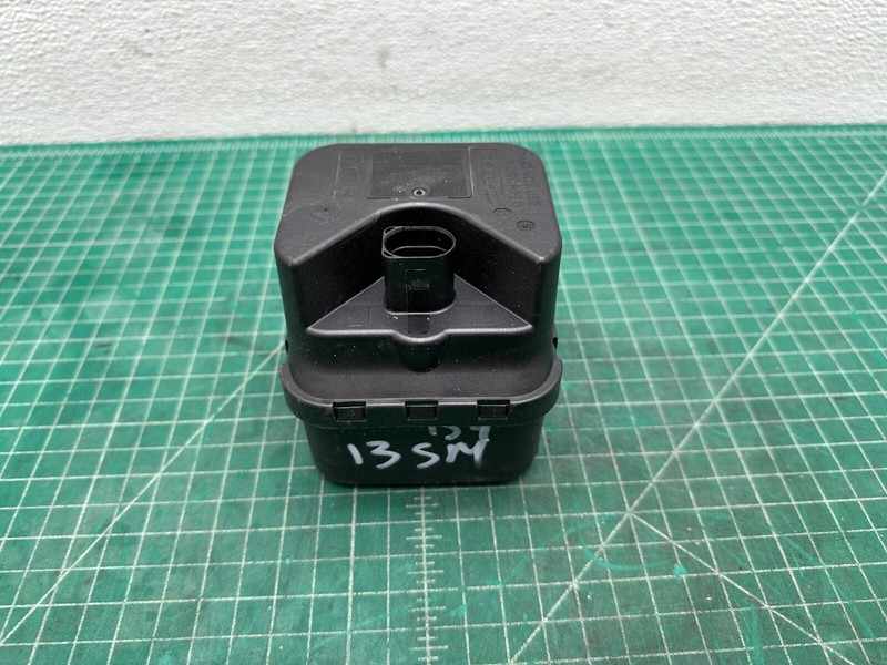 11-18 Smart Fortwo Electric REAR SOUND GENERATOR OEM