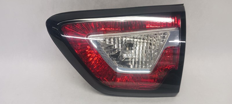13-'17 CHEVROLET TRAVERSE Right passenger inner Taillight OEM Grade A!