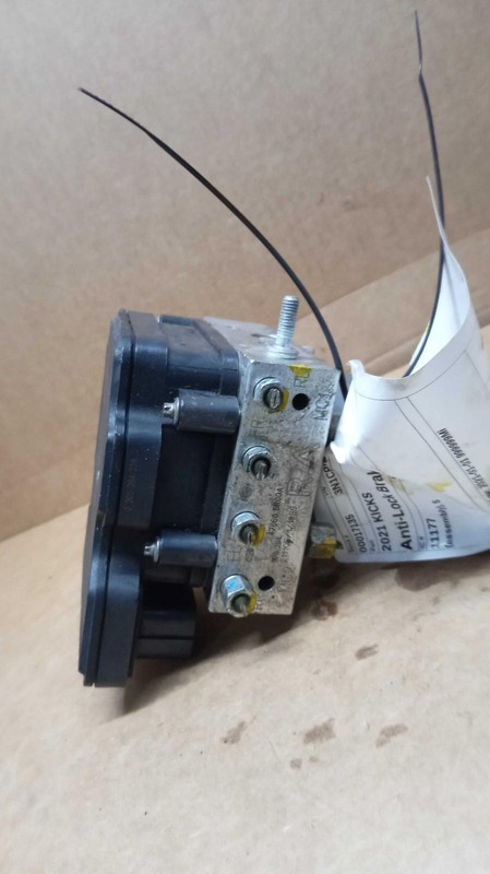 2021 Nissan Kicks ABS Pump & Motor Assembly OEM 476605R00B 30K Miles