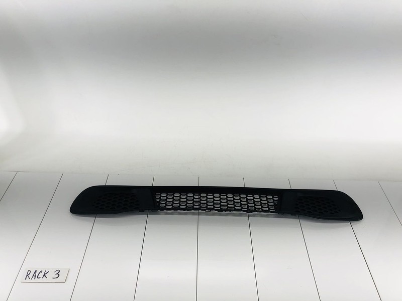 13-16 SMART FORTWO FRONT CENTER LOWER BUMPER GRILLE COVER OEM