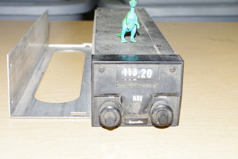 Bendix VHF Navigation Receiver Model No. RN-222