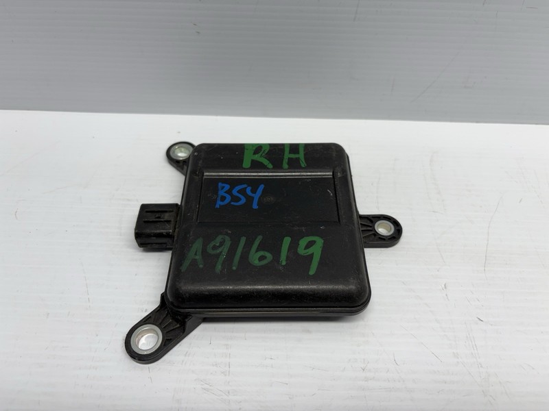 2017 - 2023 MAZDA CX5 Blind Spot Detection Radar Sensor OEM KB8C-67Y30C