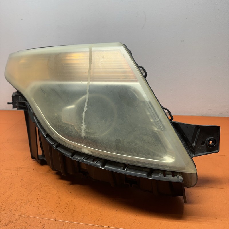 VPBB5X-13100 | 2013 - 2015 Ford Explorer Right Headlight XENON RH OEM HID RF