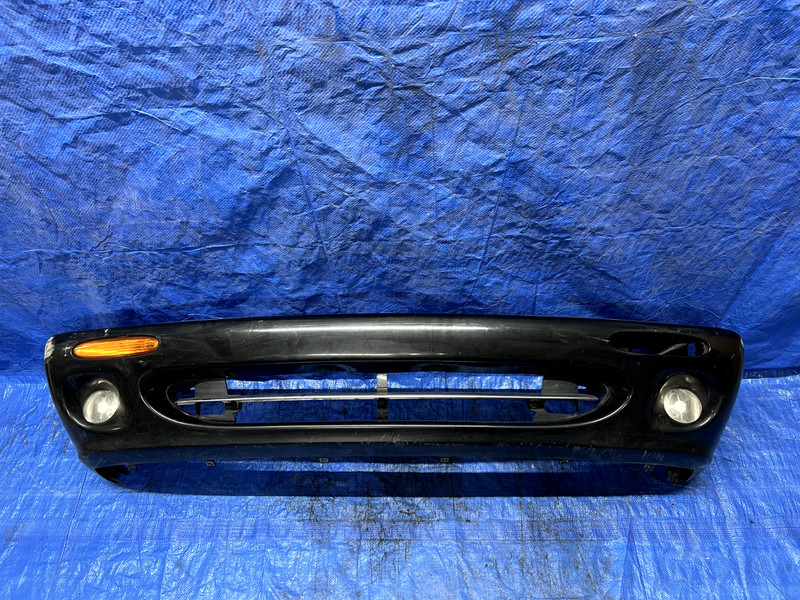 98-03 Jaguar XJ8 Black Front Bumper w Fogs & Trims OEM
