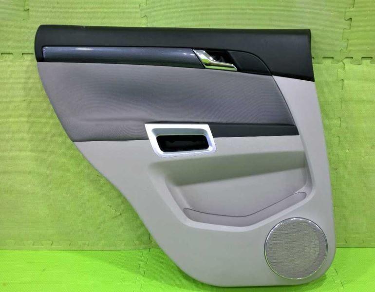 08-10 SATURN VUE XR 3.6L AT DRIVER LEFT REAR INTERIOR DOOR PANEL OEM 2378-33