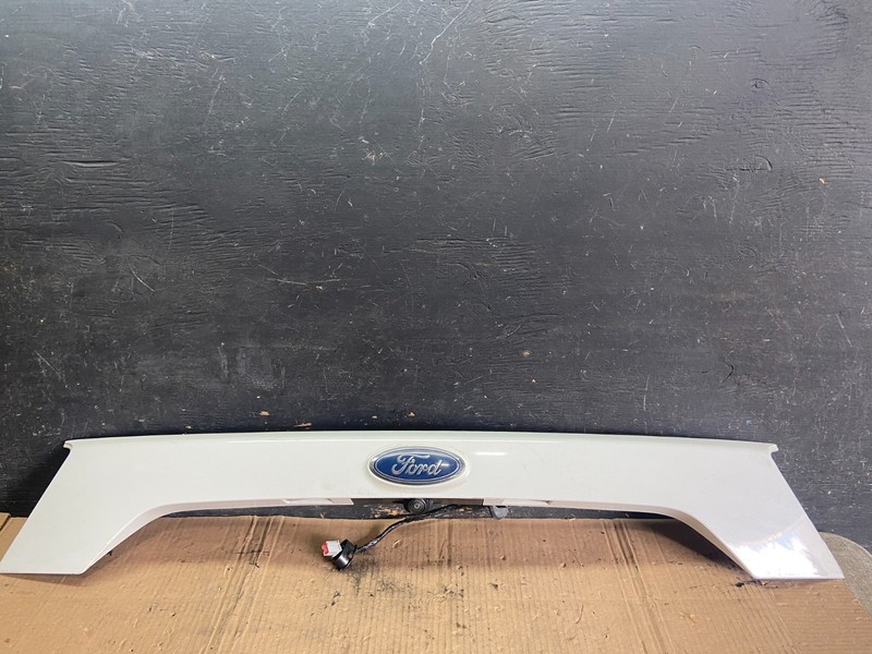 2017 2018 2019 Ford Escape Rear Trunk Molding with Camera Oem P8593 DG
