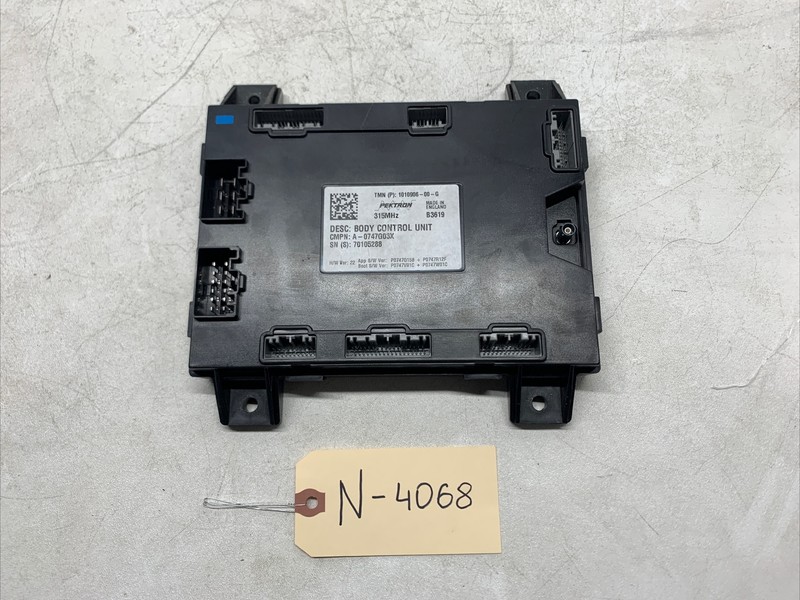 12-20 2018 2019 2020 Tesla Model S Body Control Module BCM 1010906-00-G 4068 B12