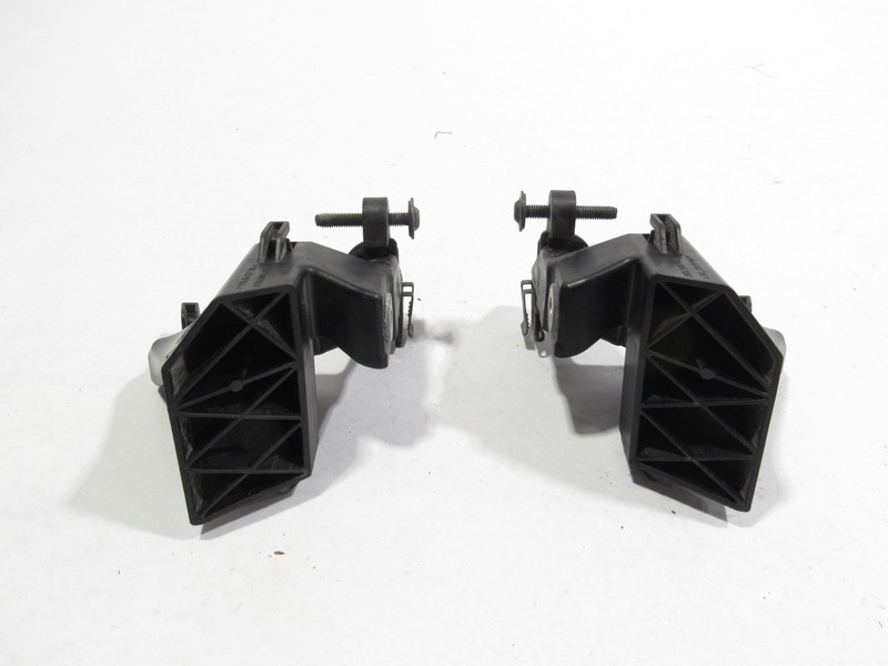 16-23 Audi TT 2019 Front Left Right Headlight Support Mount Bracket Set 2 PCS ;