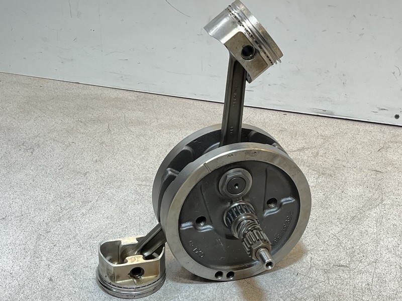 97 Harley Davidson XL 883 Sportster Engine Motor Crankshaft Piston Crank Shaft