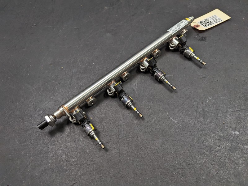 Fuel Injection Rail 2.0L 2022 Cadillac CT4 55515112 2021