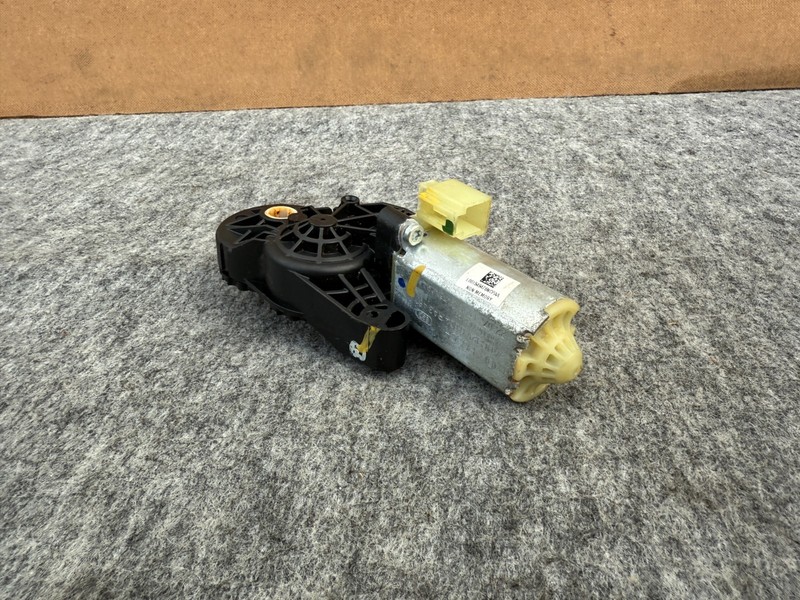 FORD BRONCO 2021-2025 FRONT LEFT DRIVER SEAT RECLINER MOTOR ASSEMBLY