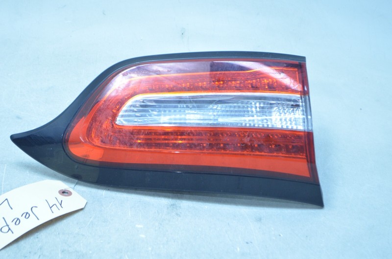 14-18 JEEP CHEROKEE REAR LEFT DRIVER SIDE INNER TAIL LIGHT LAMP OEM