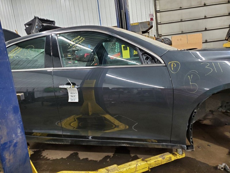 Passenger Front Door VIN 1 4th Digit Limited Fits 14-16 MALIBU 293578