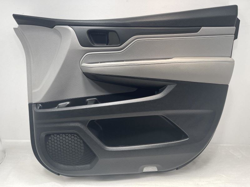 2018-2020 HONDA ODYSSEY RIGHT FRONT DOOR TRIM PANEL GRAY/BLACK TC:B 33508