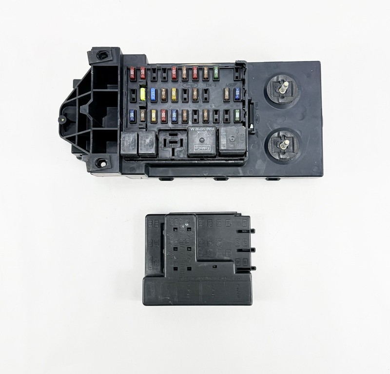 1999-2003 Ford F150 4WD Interior Dash Fuse Box Relay Block YL3T-14A067-BA OEM