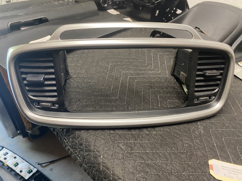 2019 Kia Sorento L Radio Bezel OEM