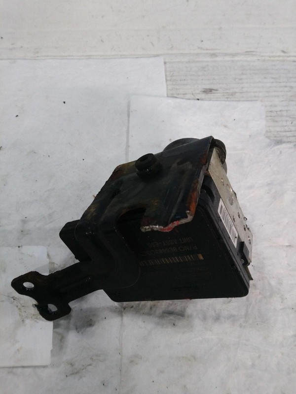 2016 KIA SPORTAGE ABS Pump & Motor Assembly OEM 589203W810 145K Miles