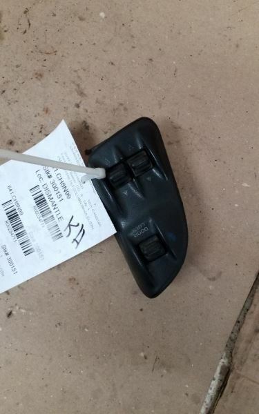 RAM2500 1999 Front Door Switch 234711