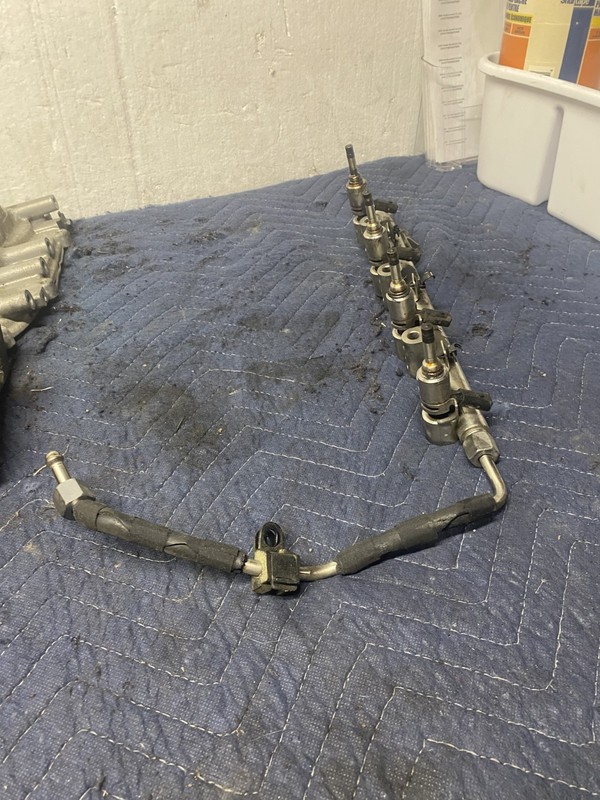 2017 Kia Sorento LX Fuel Rail OEM