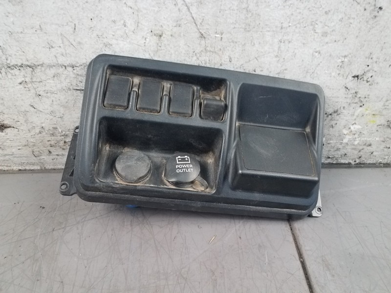 2005 Jeep Wrangler TJ Rubicon 4x4 Center Dash Switch Panel #7806 L4