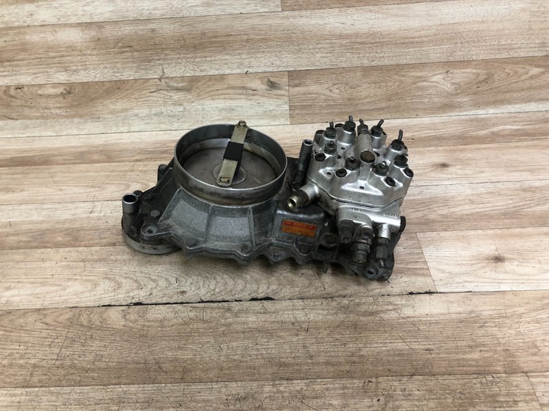 MERCEDES BENZ OEM W123 W126 R107 280SL 280SEL 280CE FUEL INJECTION DISTRIBUTOR 2