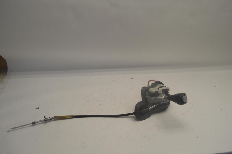 2008-2013 BMW 128I E82 3.0L A/T AUTOMATIC TRANSMISSION GEAR SHIFTER KNOB OEM