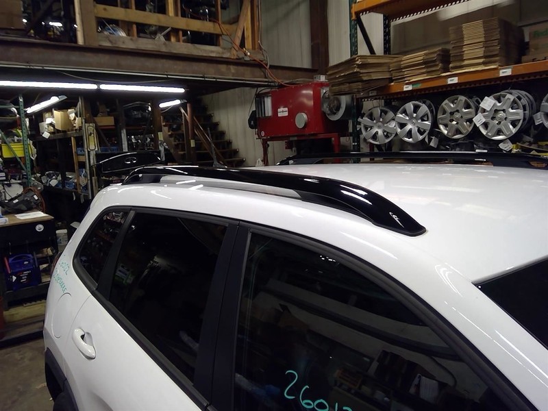 CHEROKEE2019-2023 Right Luggage Rack 1774403