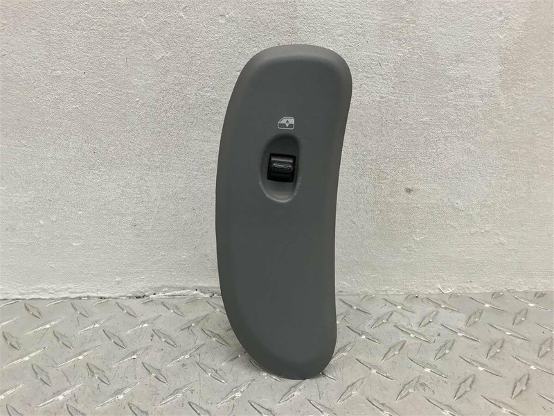 01-07 DODGE CARAVAN PASSENGER FRONT WINDOW CONTROL SWITCH W/COVER OEM 4685753AA