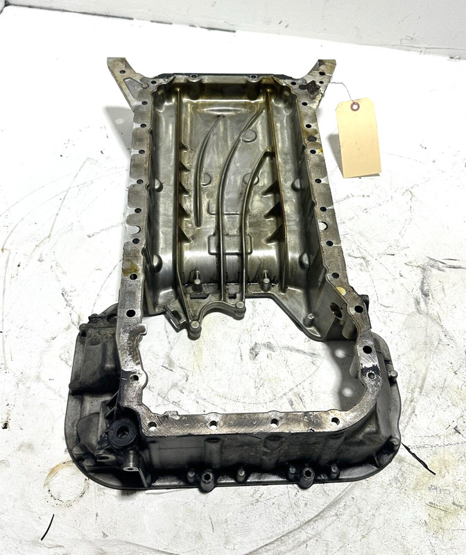 2011-2014 Mercedes W221 S550 S63 AMG CL550 4.6L Engine Upper Oil Pan Section OEM