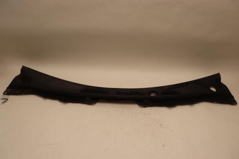 2008-2013 INFINITI G37 COUPE FRONT WINDSHIELD WIPER COWL COVER TRIM PANEL OEM