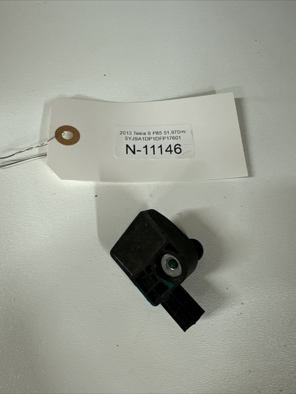 2012-2015 TESLA MODEL S C-PILLAR ACCELERATION IMPACT SENSOR ASSEMBLY 11146 B3