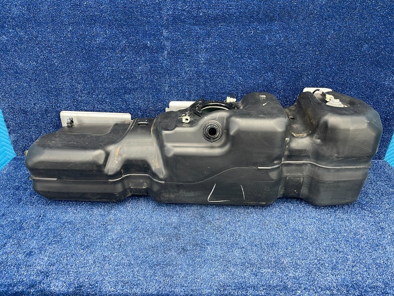 2014-2018 GMC Sierra 1500 Fuel Gas Tank Assembly 26 Gallon OEM 5.3L