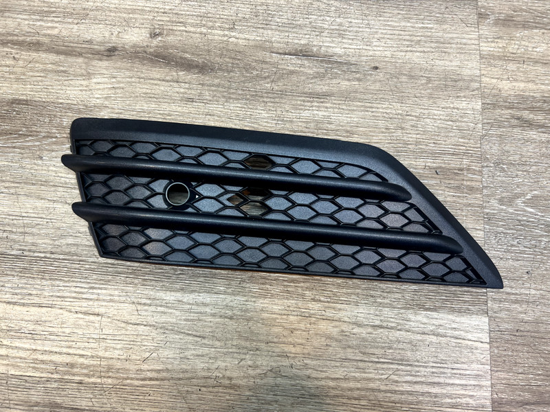 2016-2018 Honda Pilot Garnish, LH Bumper OEM Part# 71107-TG7-A10