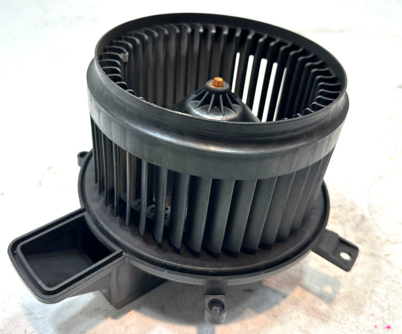 JEEP GRAND CHEROKEE 2014-2021 FRONT HVAC A/C HEATER BLOWER FAN MOTOR OEM