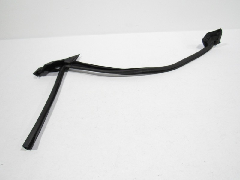 Audi RS7 C8 2022 Front Right Passenger Door Window Weatherstrip Seal 19-24 ;:O