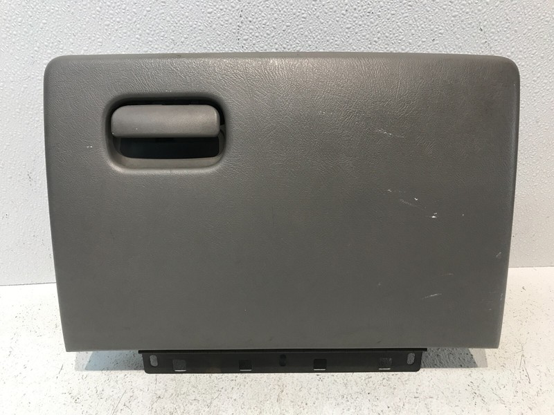 1998 - 2005 Chevy S10 Glove Box Compartment Door Lid Assembly Gray OEM 16761254
